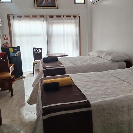 Alojamiento Villa Mar Puerto Ayora  Εξωτερικό φωτογραφία